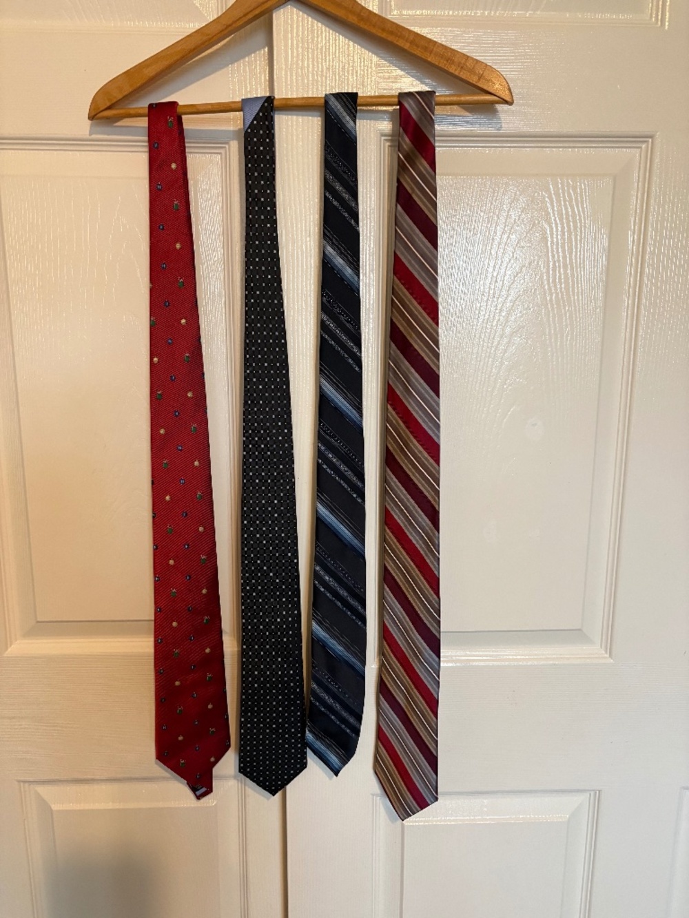 Ties (8)